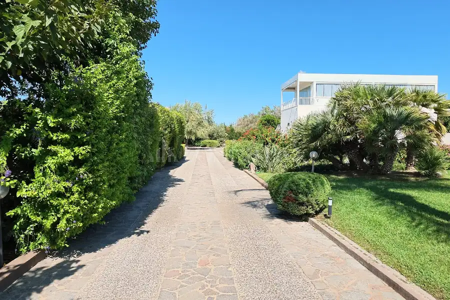 Casa Indipendente in vendita di 250 mq a €879.000 (rif. 203/2026)