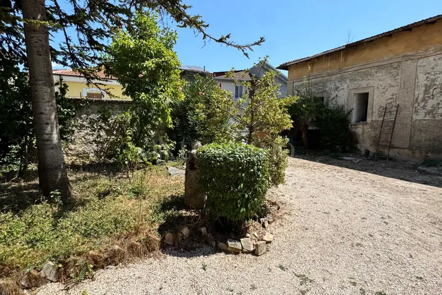 Villa in vendita di 413 mq a €700.000 (rif. 94/2025)