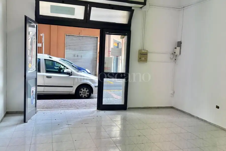 Negozio in affitto di 60 mq a €500 (rif. 124/2026)