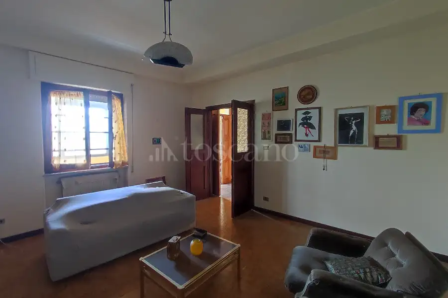 Casa Indipendente in vendita di 400 mq a €340.000 (rif. 35/2025)