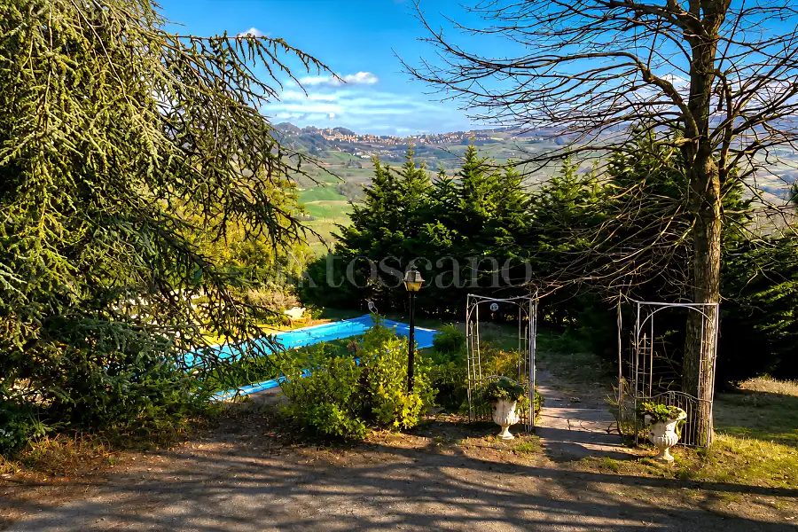 Villa in vendita di 364 mq a €599.000 (rif. 10/2026)
