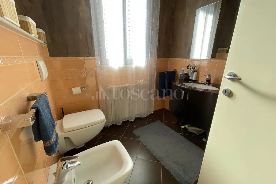 Villa Bifamiliare in vendita di 250 mq a €360.000 (rif. 65/2025)