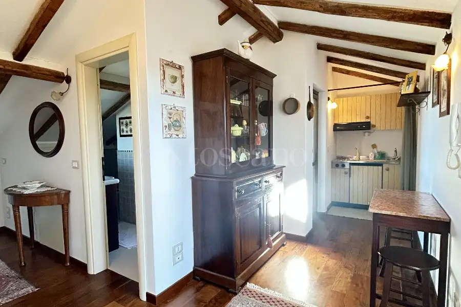 Villa in vendita di 480 mq a €880.000 (rif. 4/2026)