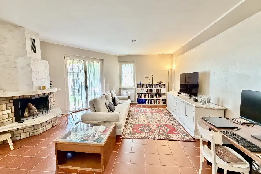 Villino a Schiera in vendita di 200 mq a €360.000 (rif. 33/2026)