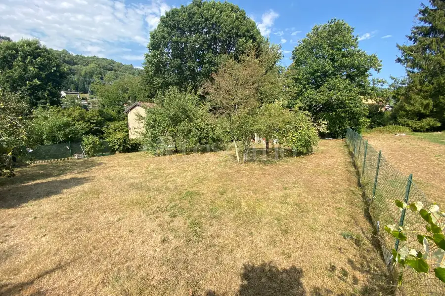 Edificabile Residenziali in vendita di 980 mq a €45.000 (rif. 177/2026)