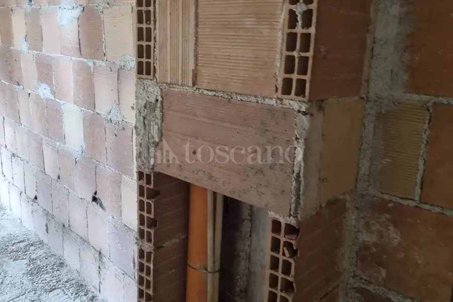 Casa Indipendente in vendita di 312 mq a €150.000 (rif. 39/2024)