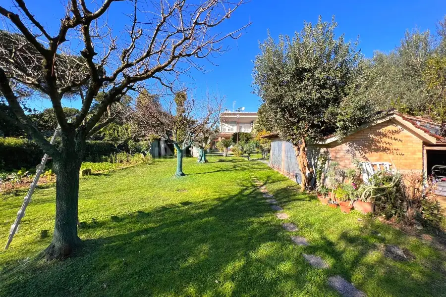 Villa in vendita di 280 mq a €535.000 (rif. 8/2026)