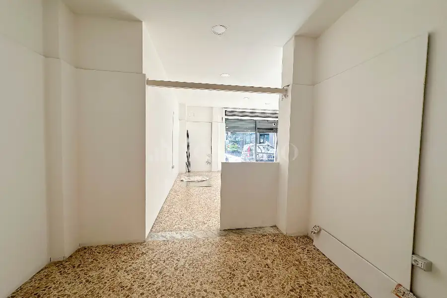 Negozio in vendita di 60 mq a €85.000 (rif. 22/2026)