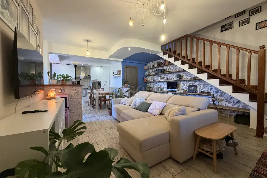 Villa Plurifamiliare in vendita di 97 mq a €165.000 (rif. 83/2026)
