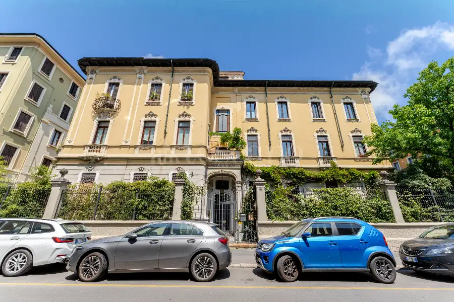 Casa in vendita di 360 mq trattativa riservata (rif. 44/2026)