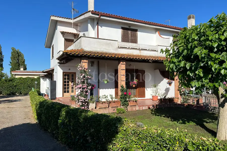 Villa Bifamiliare in vendita di 140 mq a €295.000 (rif. 95/2025)