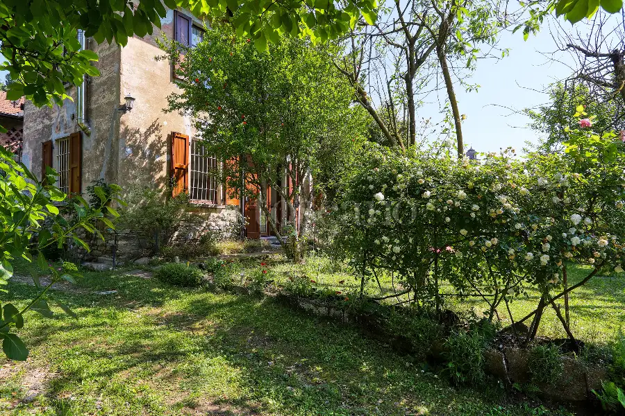 Villa Plurifamiliare in vendita di 310 mq a €515.000 (rif. 161/2026)