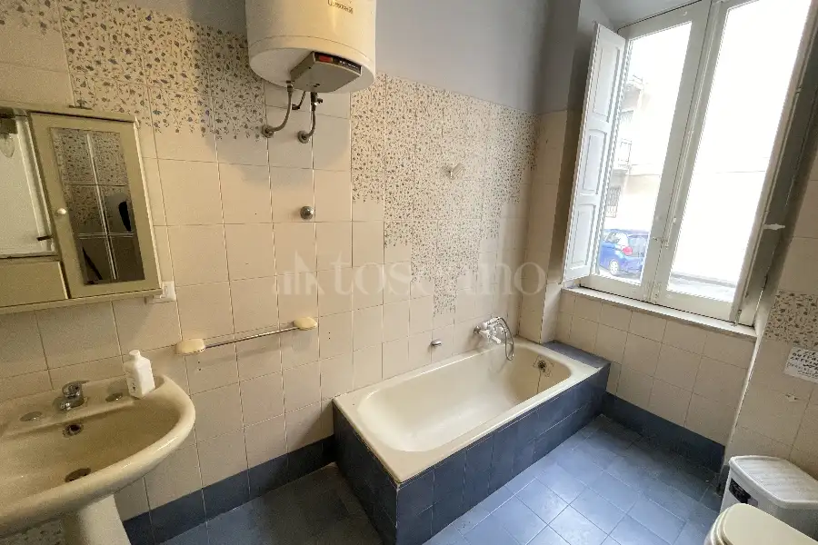 Ufficio in affitto di 87 mq a €550 (rif. 39/2025)