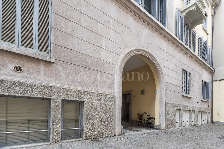 Casa in vendita di 360 mq a €2.050.000 (rif. 6/2026)