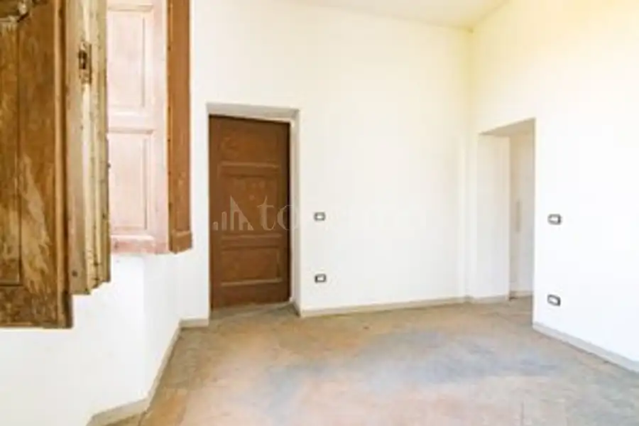 Casale in vendita di 400 mq a €180.000 (rif. 11/2026)