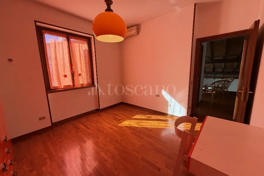 Villa in vendita di 400 mq a €870.000 (rif. 13/2026)