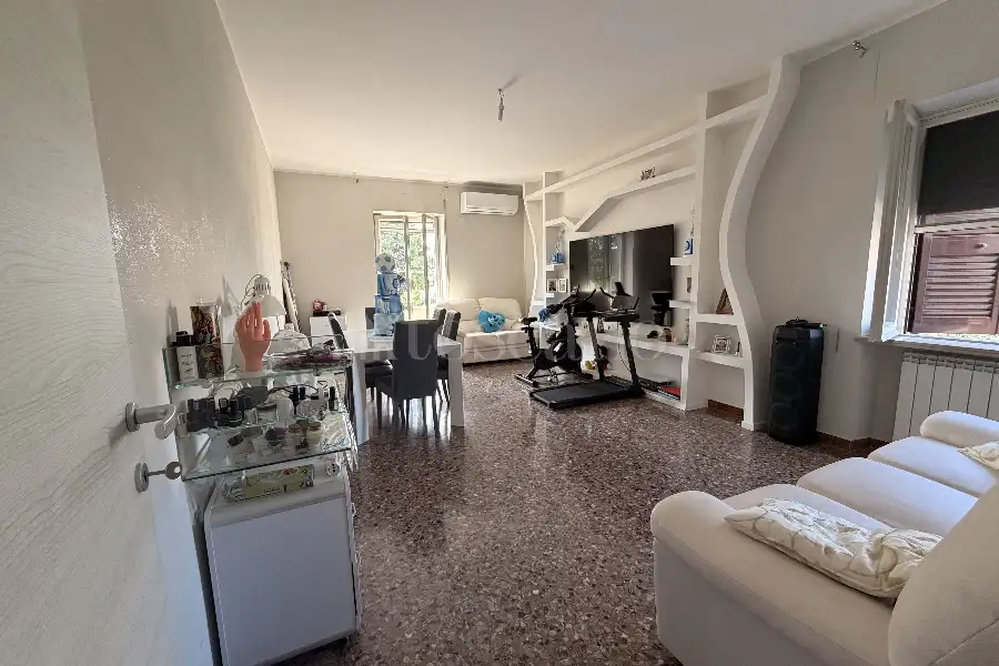 Villa in vendita di 300 mq a €319.000 (rif. 53/2026)