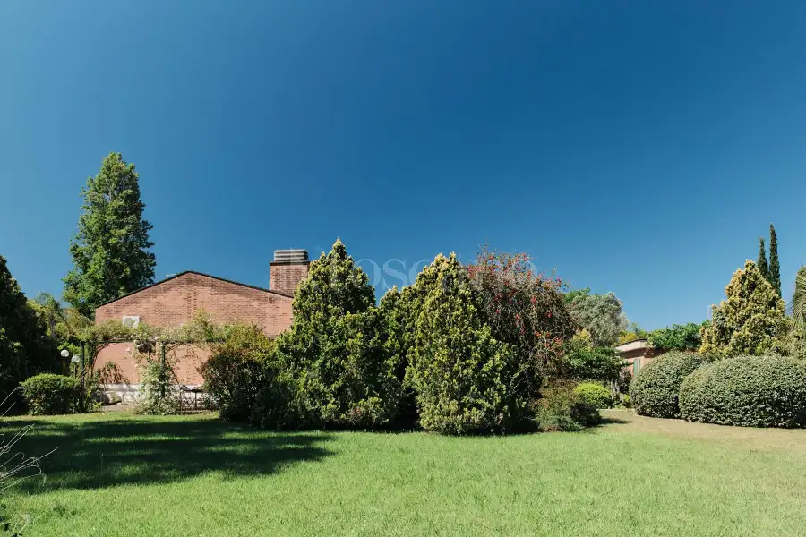 Villa Bifamiliare in vendita di 200 mq a €499.000 (rif. 31/2026)