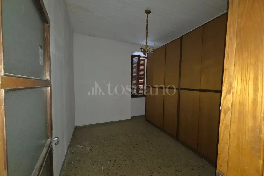 Palazzo in vendita di 500 mq a €175.000 (rif. 23/2025)
