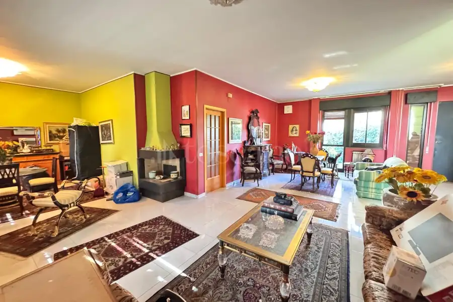 Villa in vendita di 300 mq a €420.000 (rif. 16/2026)