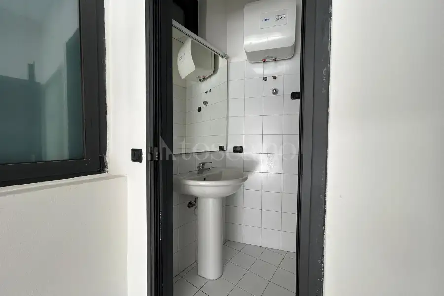 Negozio in vendita di 235 mq a €210.000 (rif. 48/2025)