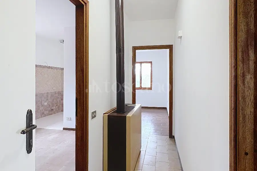 Casa Indipendente in vendita di 300 mq a €330.000 (rif. 24/2026)