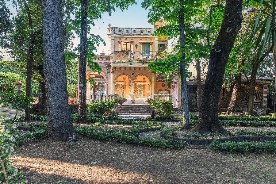 Villa in vendita di 1.200 mq a €4.250.000 (rif. 61/2026)
