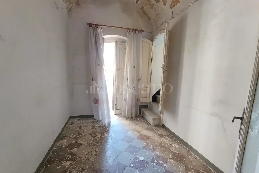Palazzo in vendita di 408 mq a €1.100.000 (rif. 23/2026)