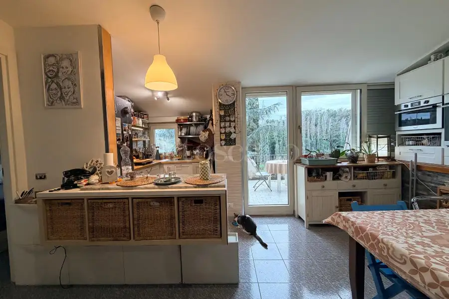Palazzo in vendita di 300 mq a €375.000 (rif. 3/2026)
