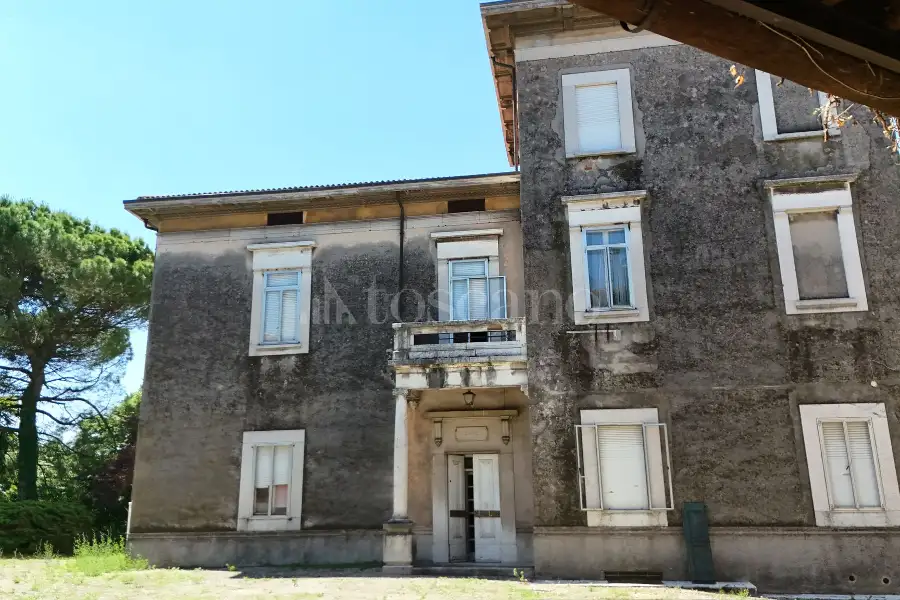Rustico in vendita di 2.000 mq a €2.000.000 (rif. 26/2026)