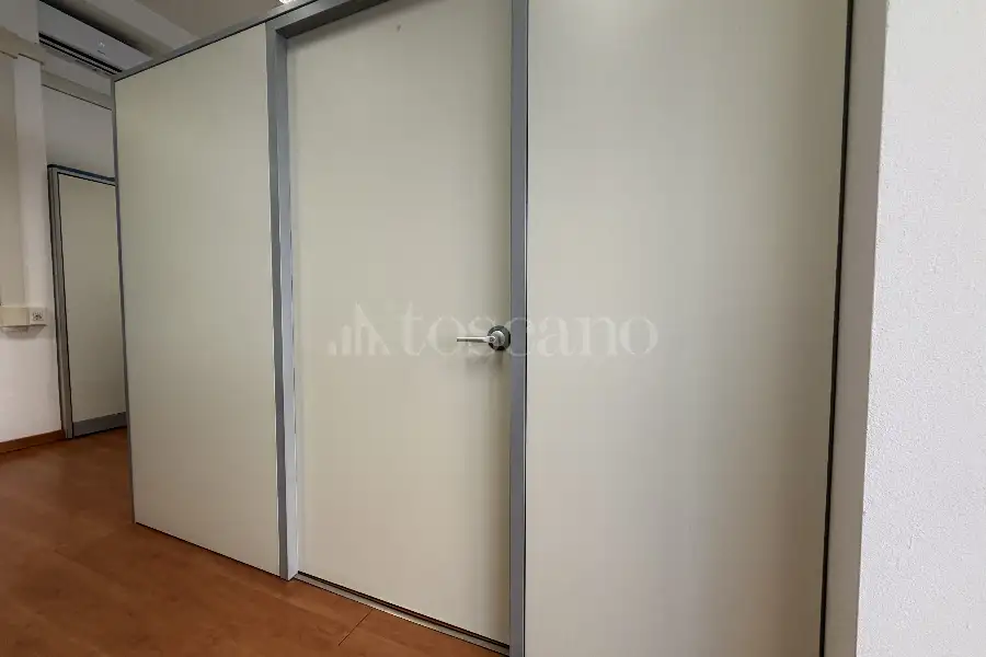 Negozio in vendita di 100 mq a €530.000 (rif. 66/2026)
