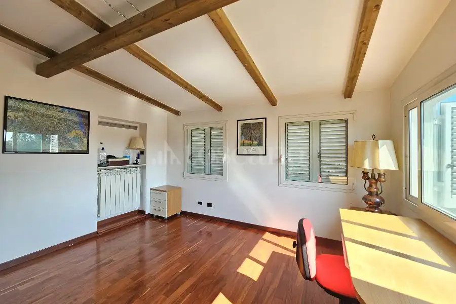 Villa Bifamiliare in vendita di 150 mq a €250.000 (rif. 91/2025)