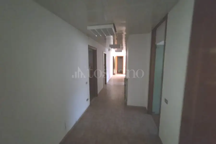 Palazzo in vendita di 3.700 mq a €2.200.000 (rif. 76/2026)