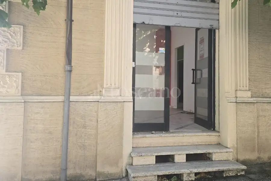 Negozio in affitto di 85 mq a €1.200 (rif. 47/2026)