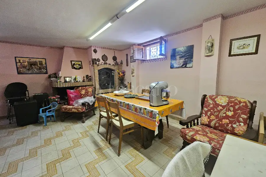 Villa Bifamiliare in vendita di 200 mq a €299.000 (rif. 141/2025)