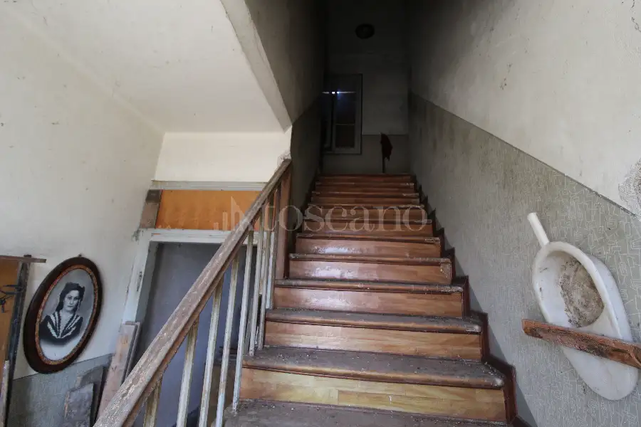 Rustico in vendita di 255 mq a €99.000 (rif. 92/2026)