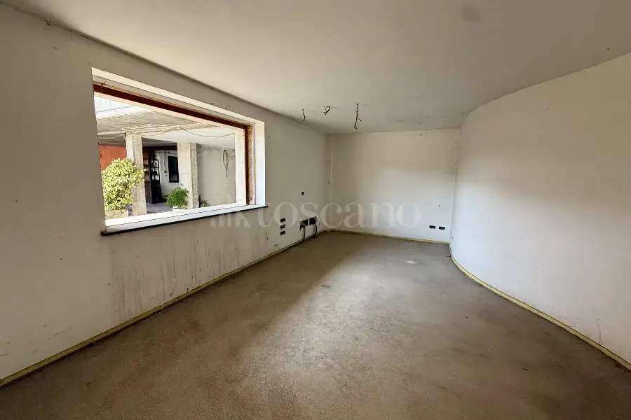 Villa Bifamiliare in vendita di 420 mq trattativa riservata (rif. 17/2026)