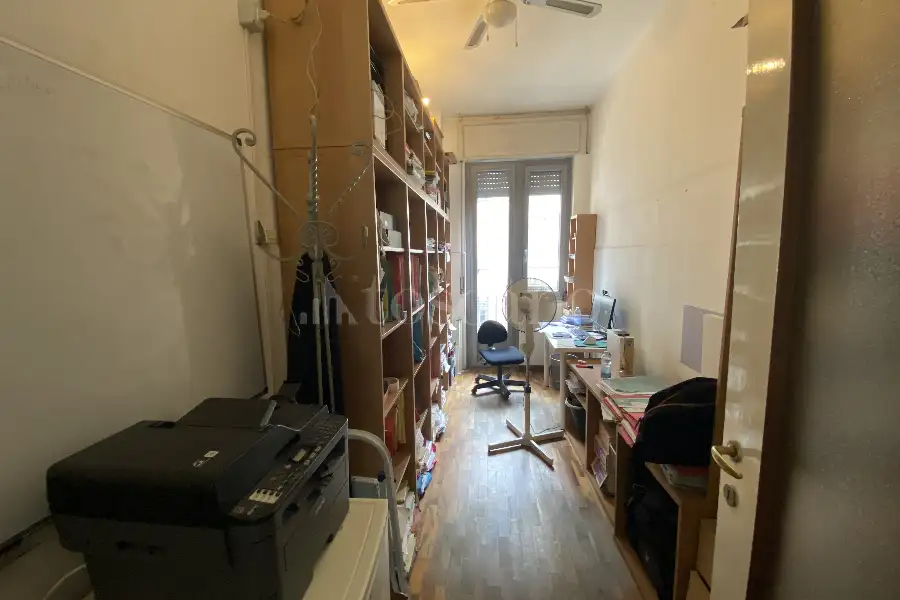 Ufficio in affitto di 125 mq a €2.500 (rif. 82/2026)