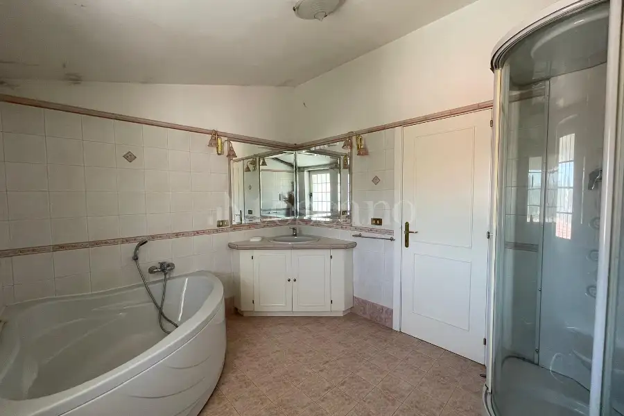 Villa in vendita di 322 mq a €175.000 (rif. 39/2026)