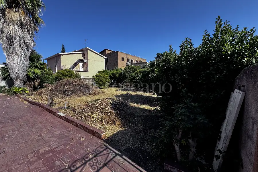 Edificabile Residenziali in vendita di 400 mq a €235.000 (rif. 47/2025)