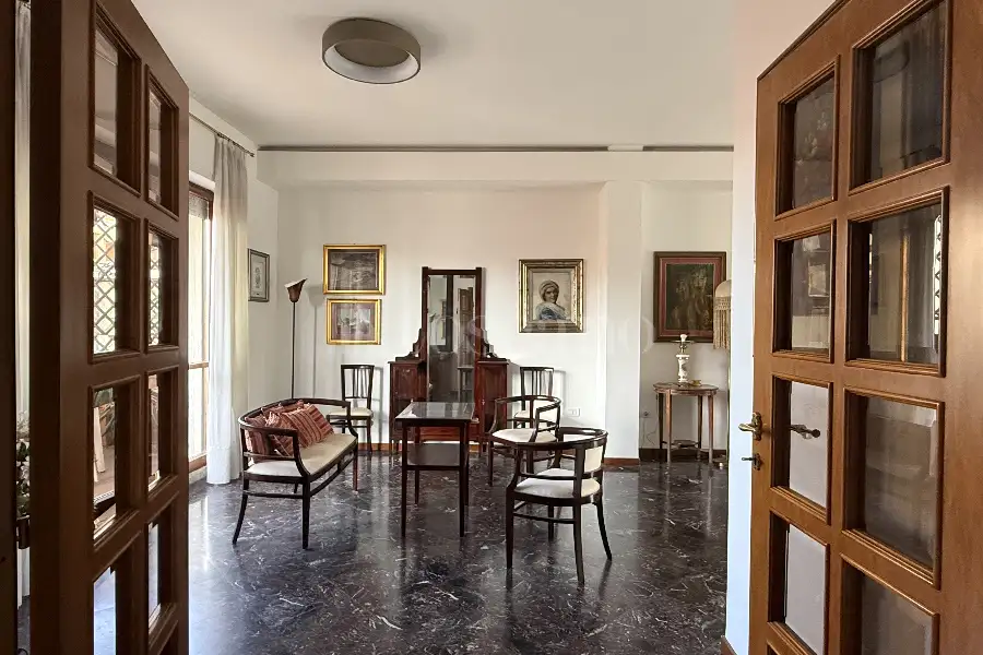 Attico in vendita di 184 mq a €650.000 (rif. 7/2026)