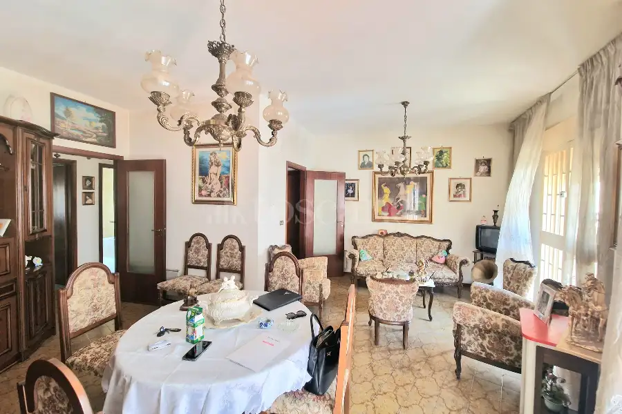Casa in vendita di 220 mq a €144.000 (rif. 63/2026)