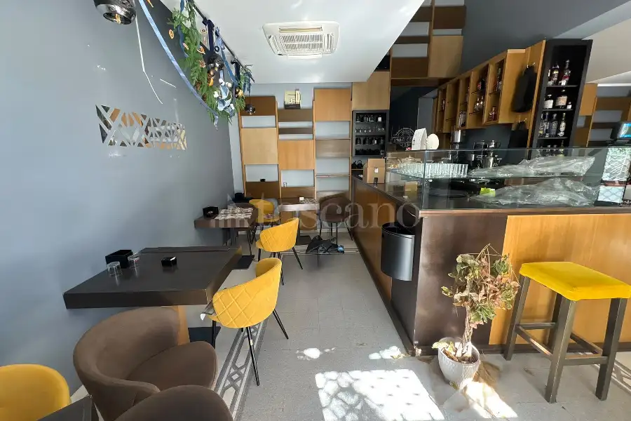 Negozio in affitto di 200 mq a €2.000 (rif. 76/2026)