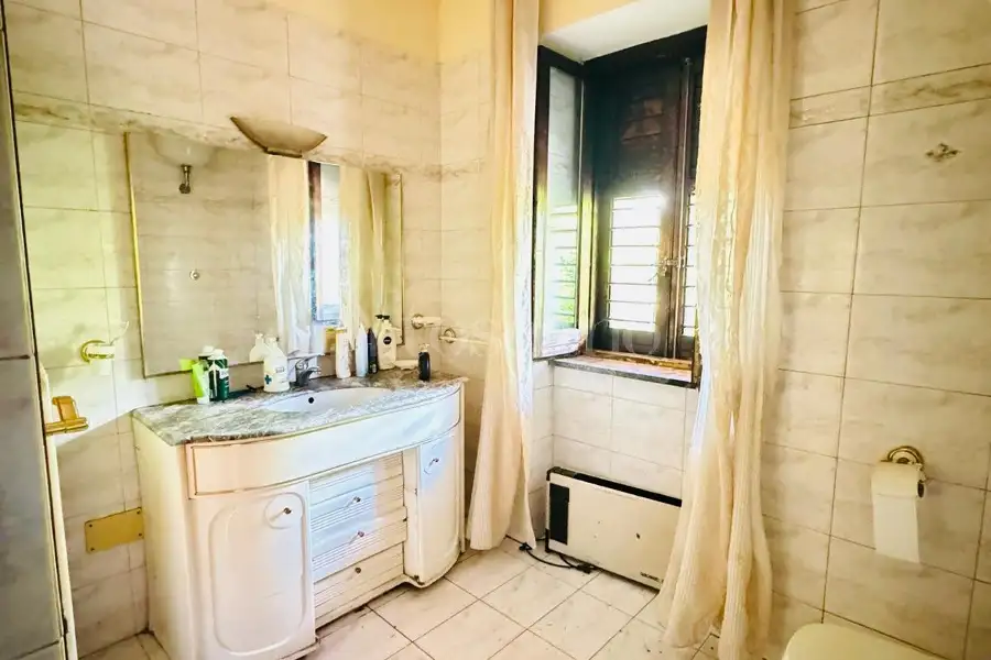 Casa Indipendente in vendita di 250 mq a €160.000 (rif. 146/2026)