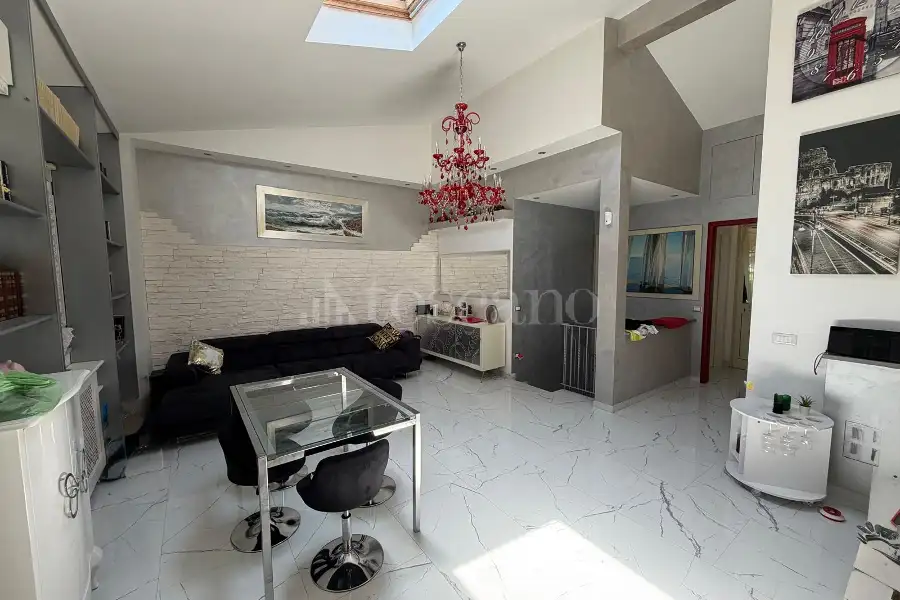 Villino a Schiera in vendita di 200 mq a €599.000 (rif. 45/2026)
