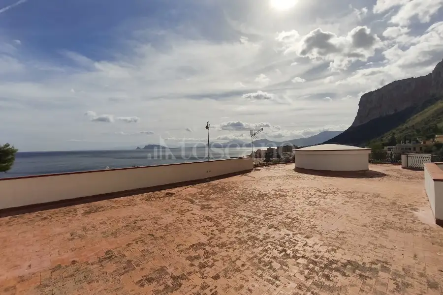 Villa in vendita di 350 mq a €635.000 (rif. 121/2025)