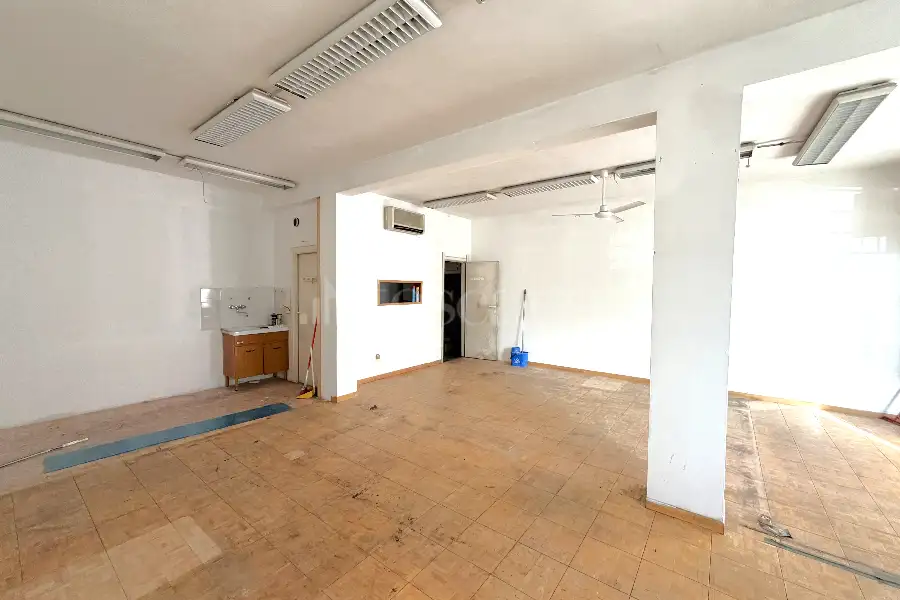 Negozio in vendita di 55 mq a €69.000 (rif. 25/2025)