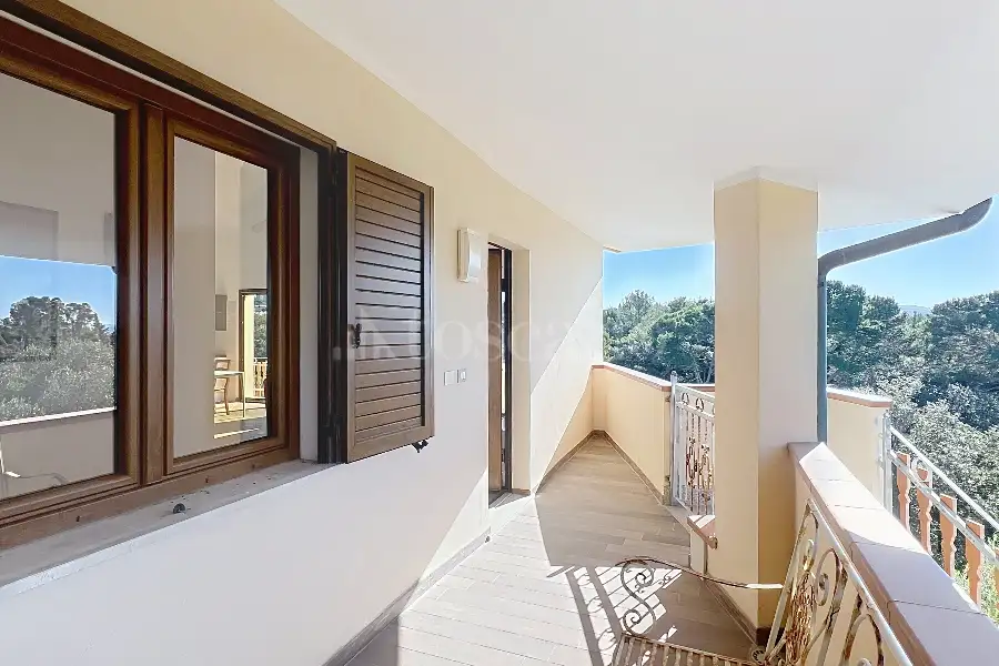 Villa in vendita di 630 mq a €670.000 (rif. 195/2025)