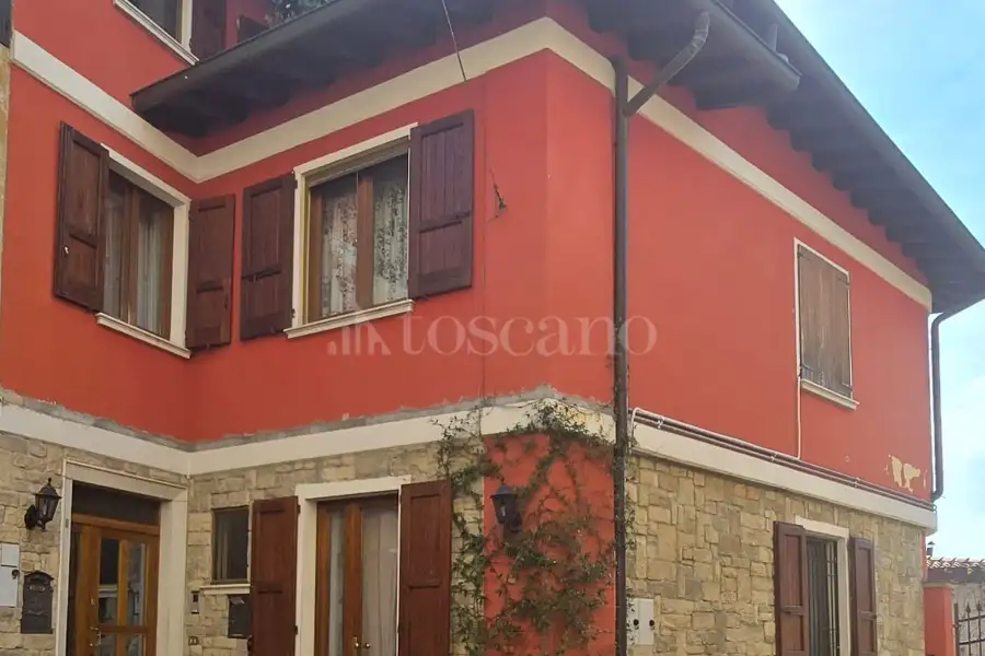 Casa Indipendente in vendita di 410 mq a €615.000 (rif. 40/2025)