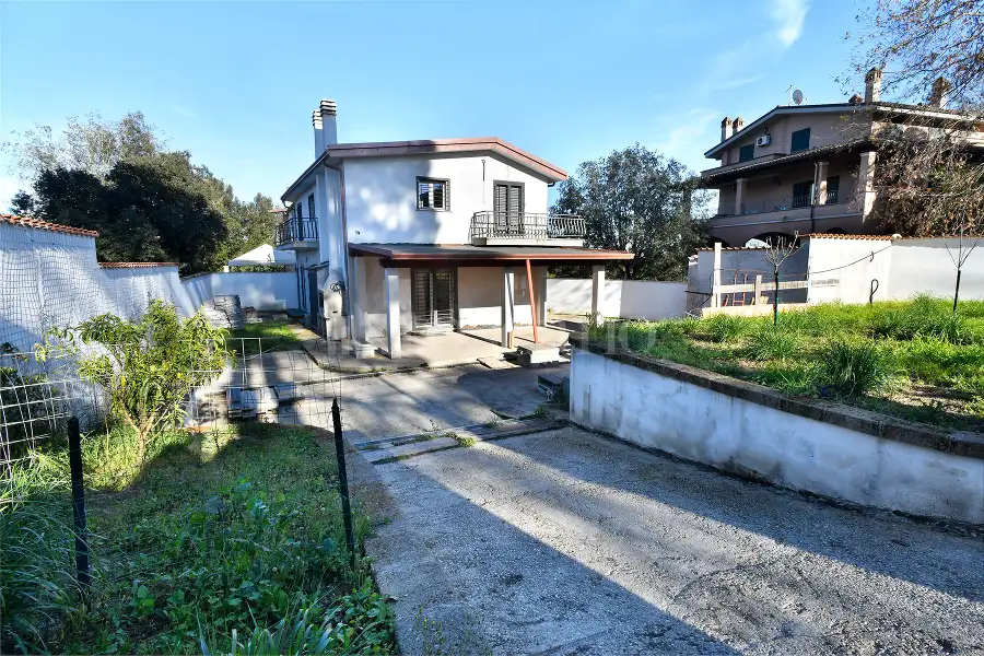Villa in vendita di 190 mq a €419.000 (rif. 25/2026)